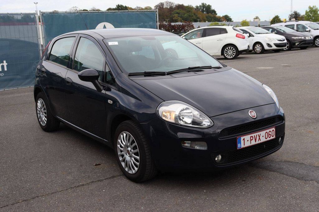 Pkw Fiat Punto Benzin 69 PS 2016 (Marge)
