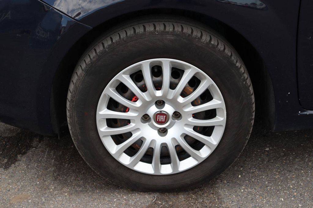 Pkw Fiat Punto Benzin 69 PS 2016 (Marge)