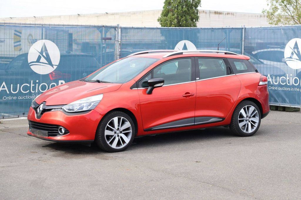 Passenger car Renault Clio Petrol 90hp 2014 (Margin)