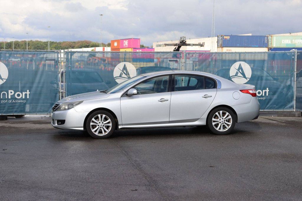 Passenger car Renault Latitude Diesel 149hp 2012 (Margin)