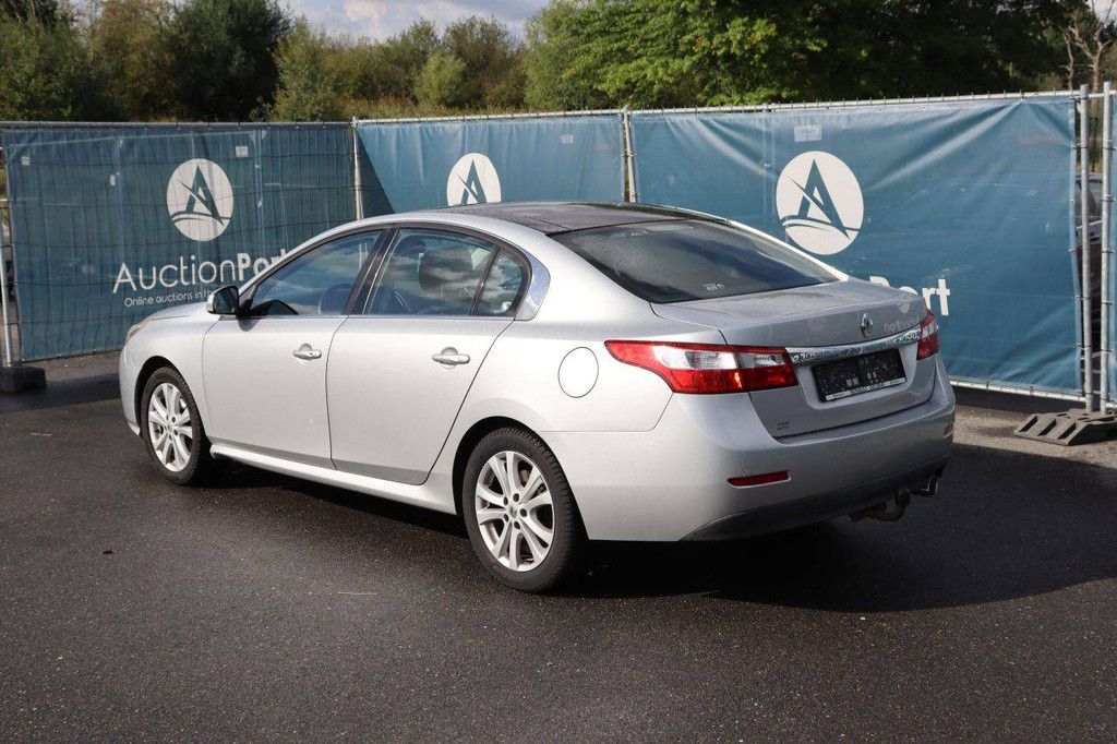 Passenger car Renault Latitude Diesel 149hp 2012 (Margin)