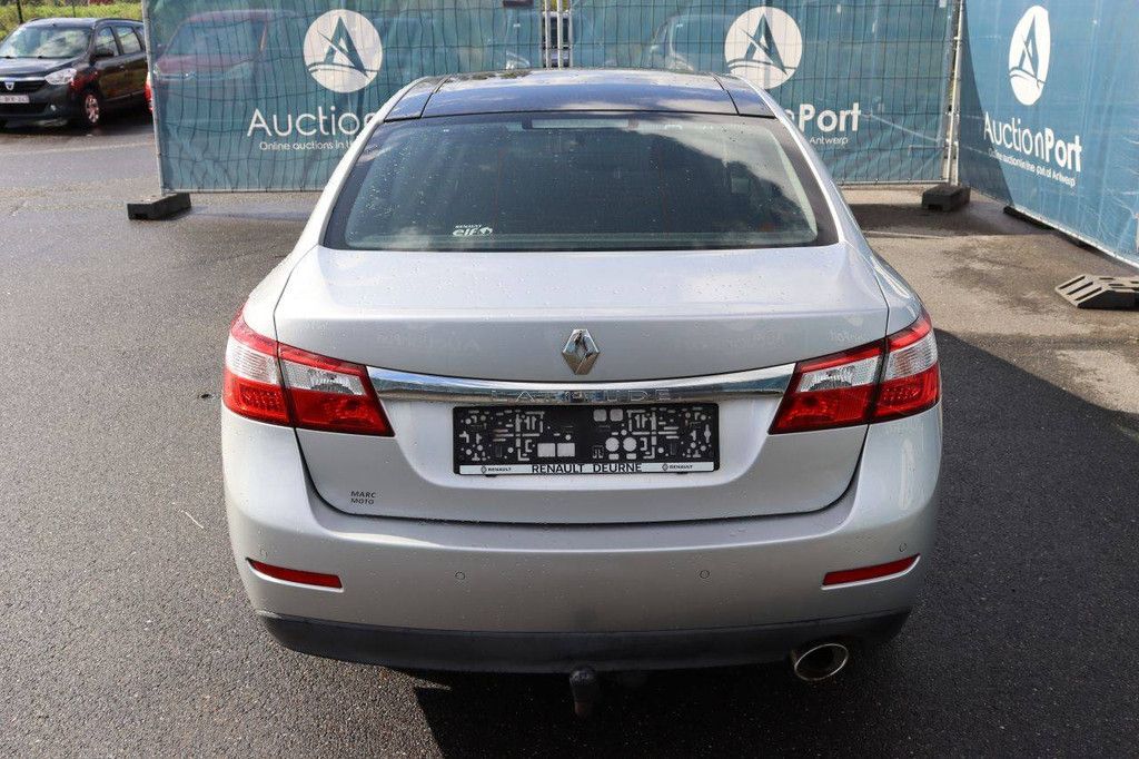 Passenger car Renault Latitude Diesel 149hp 2012 (Margin)