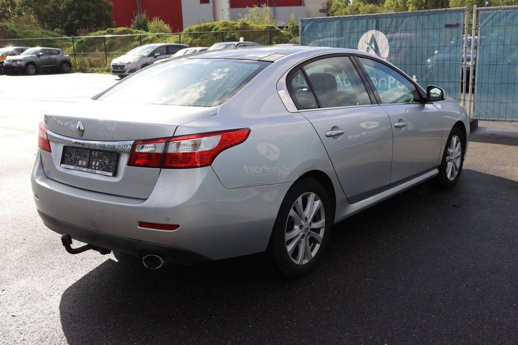 Passenger car Renault Latitude Diesel 149hp 2012 (Margin)