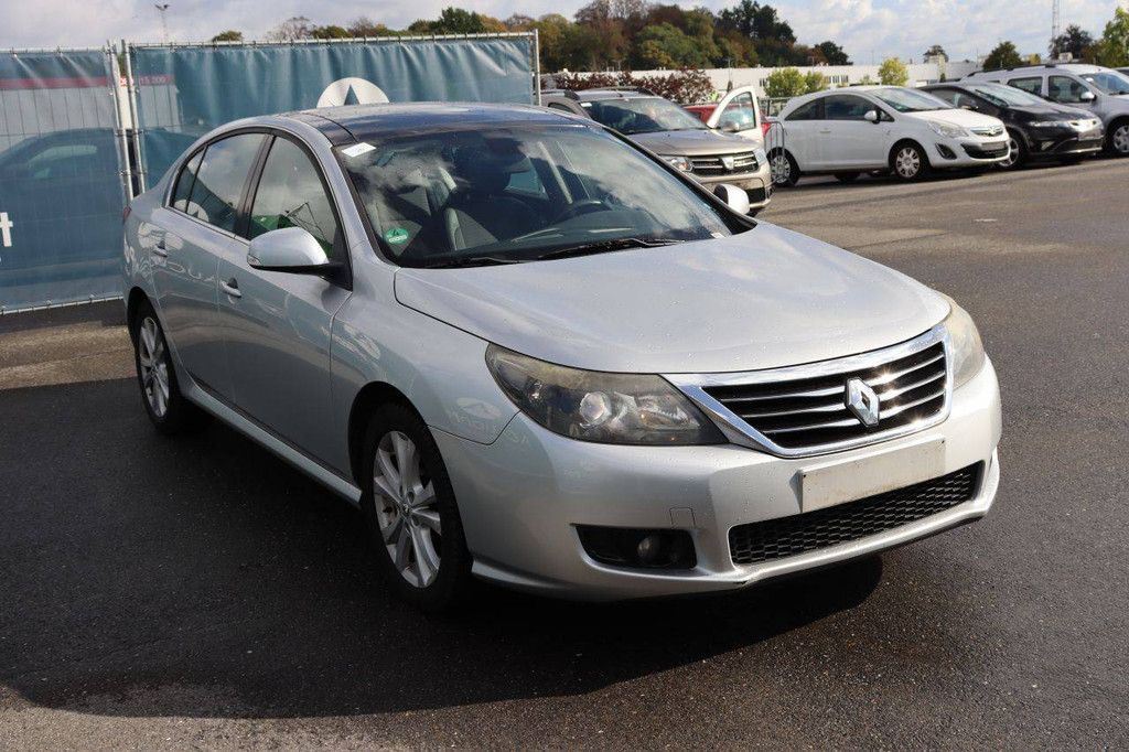 Passenger car Renault Latitude Diesel 149hp 2012 (Margin)