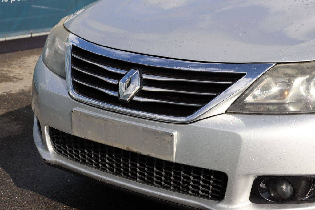 Passenger car Renault Latitude Diesel 149hp 2012 (Margin)