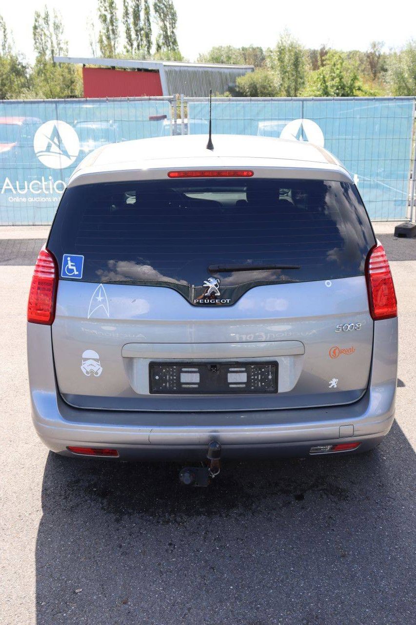 Peugeot 5008 Station Wagon Petrol 130hp 2015 (Margin)