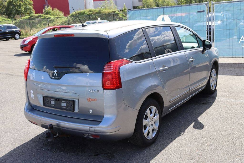 Peugeot 5008 Station Wagon Petrol 130hp 2015 (Margin)