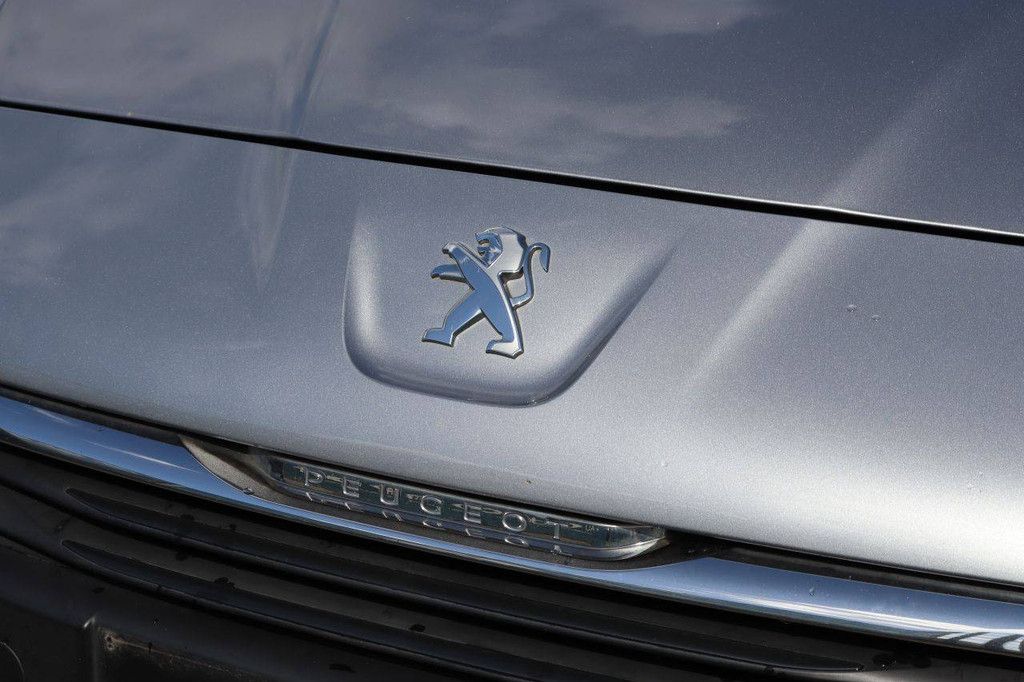 Peugeot 5008 Station Wagon Petrol 130hp 2015 (Margin)