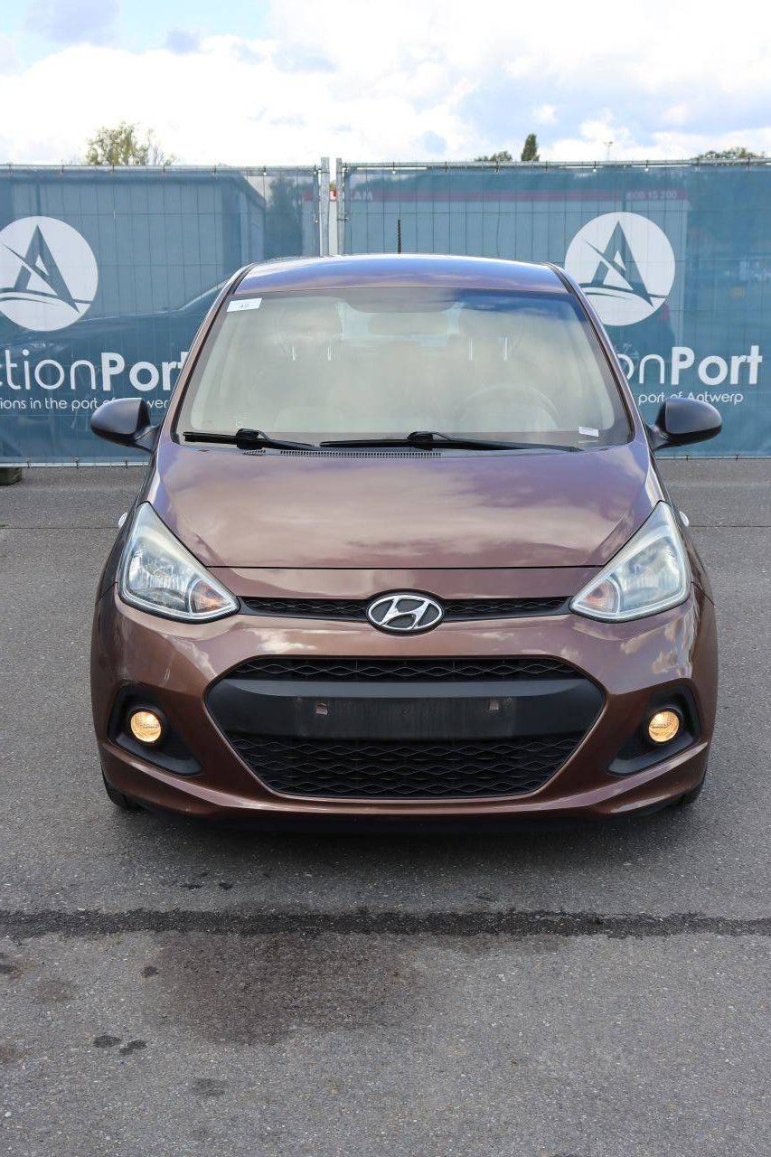 Hyundai i10 Petrol 66hp Passenger Car 2016