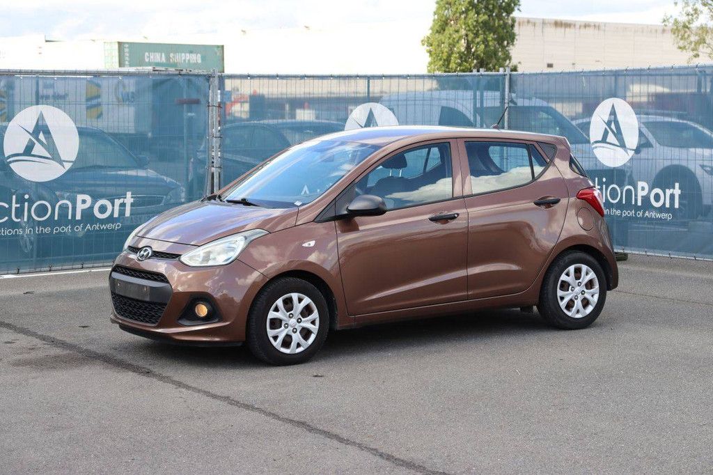 Hyundai i10 Petrol 66hp Passenger Car 2016