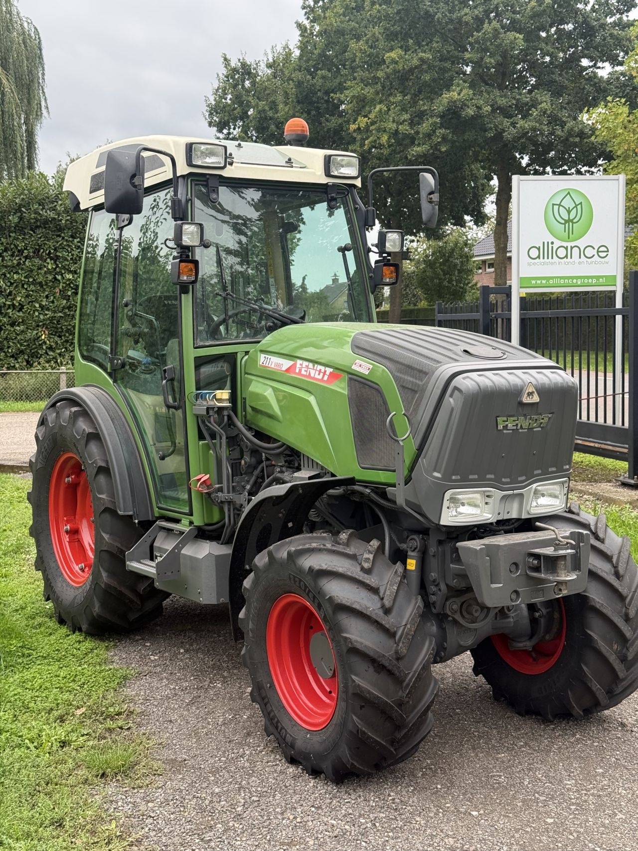 Fendt 208 V S3 smalspoor | Bouwjaar 2021 | Slechts 3100 uur |