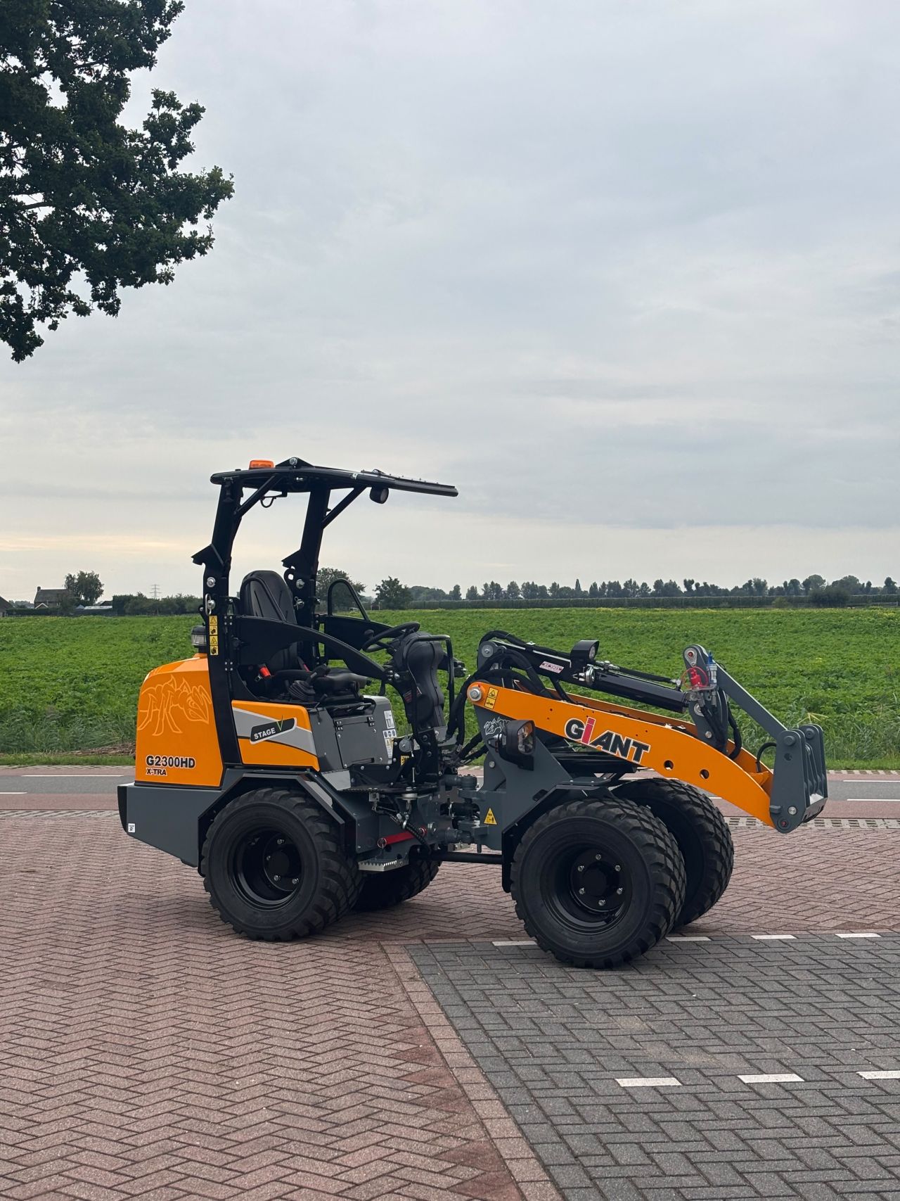 GIANT G2300 extra 2026 – ZEER COMPLEET UITGEVOERD