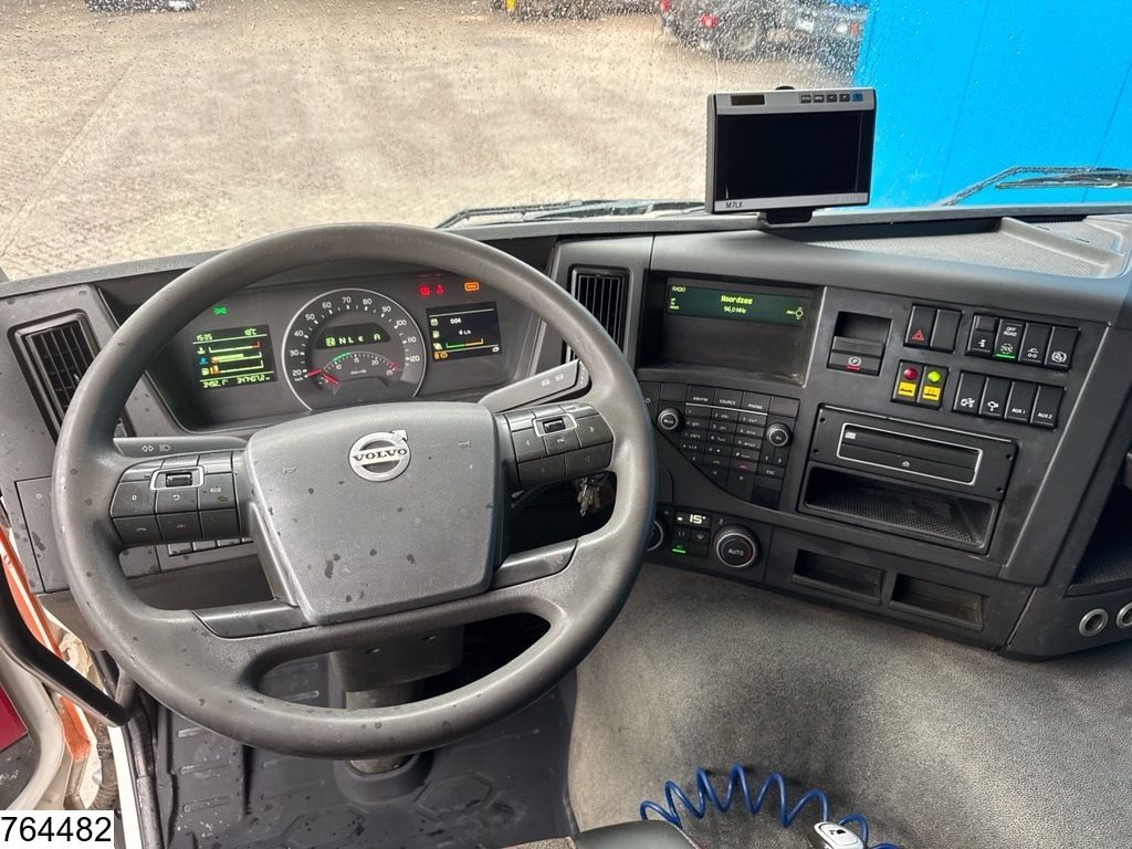 Volvo FMX 450 8x4, Euro 6, hub reduction
