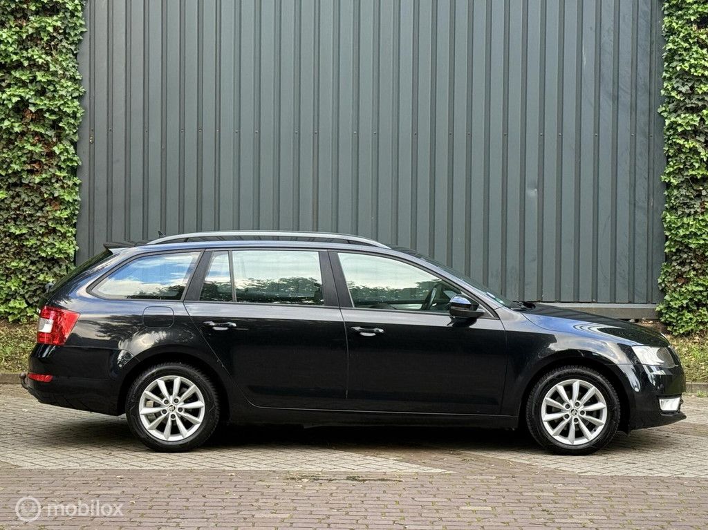 Skoda Octavia Combi 1.2 TSI 2e Eignr|Navi|Pdc|Trekhaak|Lmv
