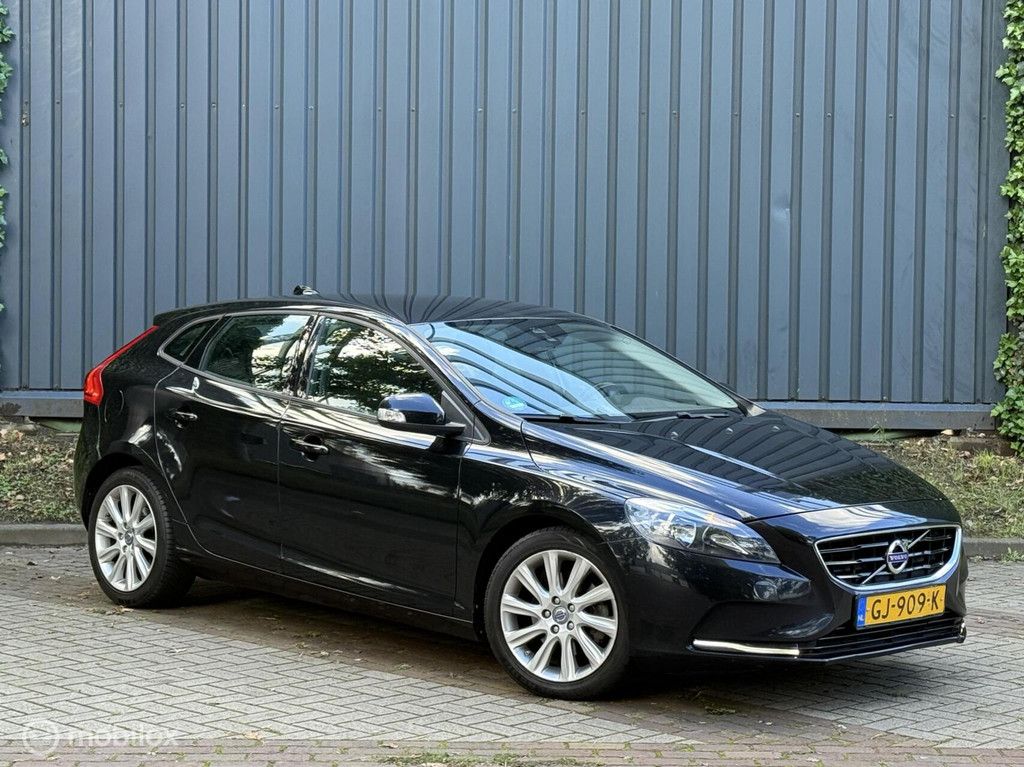 Volvo V40 1.6 D2 |Automaat|LED|Navi|Trekhaak|Boekjes