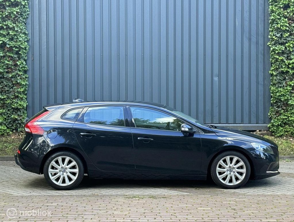 Volvo V40 1.6 D2 |Automaat|LED|Navi|Trekhaak|Boekjes