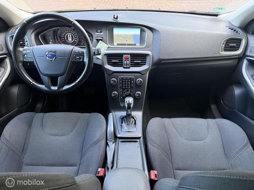 Volvo V40 1.6 D2 |Automaat|LED|Navi|Trekhaak|Boekjes