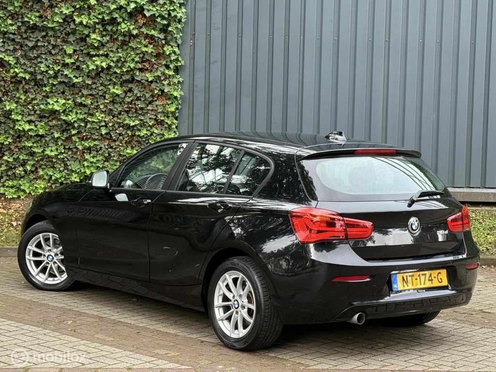 BMW 1-serie 116d Sport |Automaat|Stoelverw|LED|Pdc|Boekjes