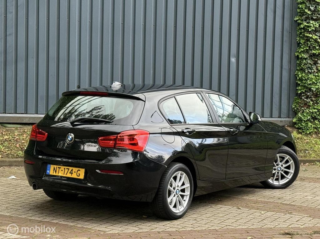 BMW 1-serie 116d Sport |Automaat|Stoelverw|LED|Pdc|Boekjes