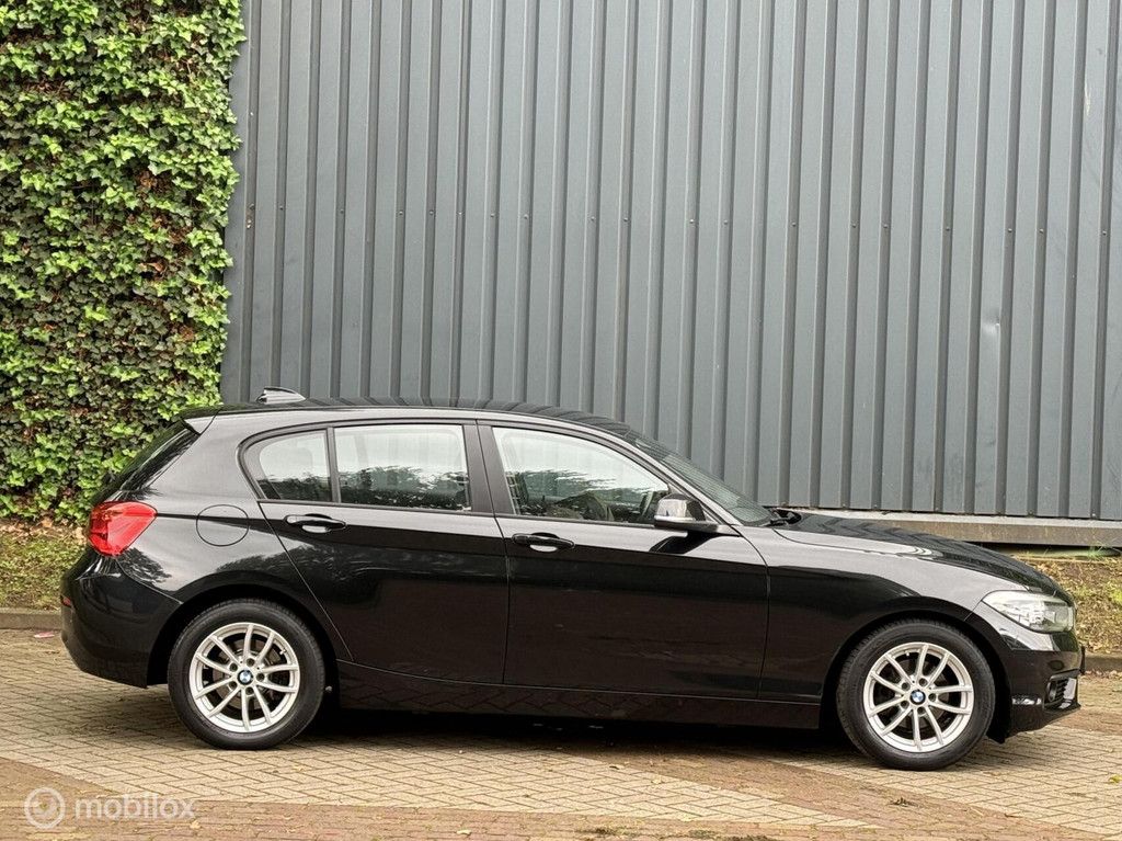 BMW 1-serie 116d Sport |Automaat|Stoelverw|LED|Pdc|Boekjes