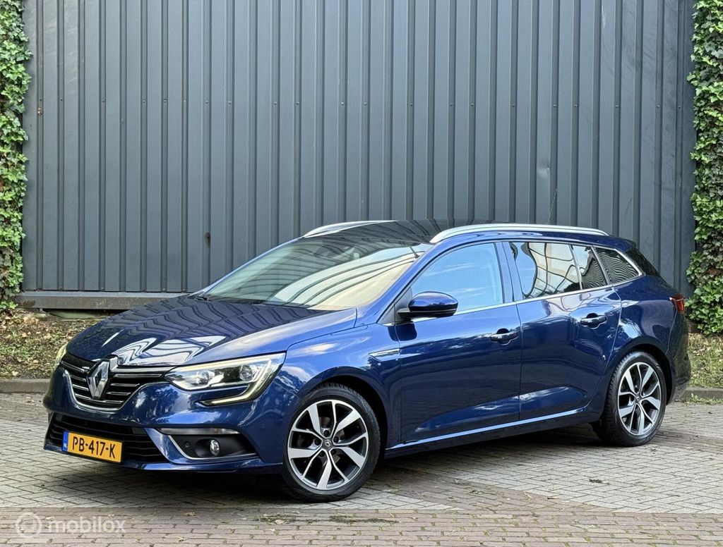 Renault Megane Estate 1.2 TCe Bose |Pano|Camera|Keyless|Nap