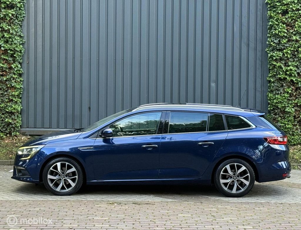 Renault Megane Estate 1.2 TCe Bose |Pano|Camera|Keyless|Nap