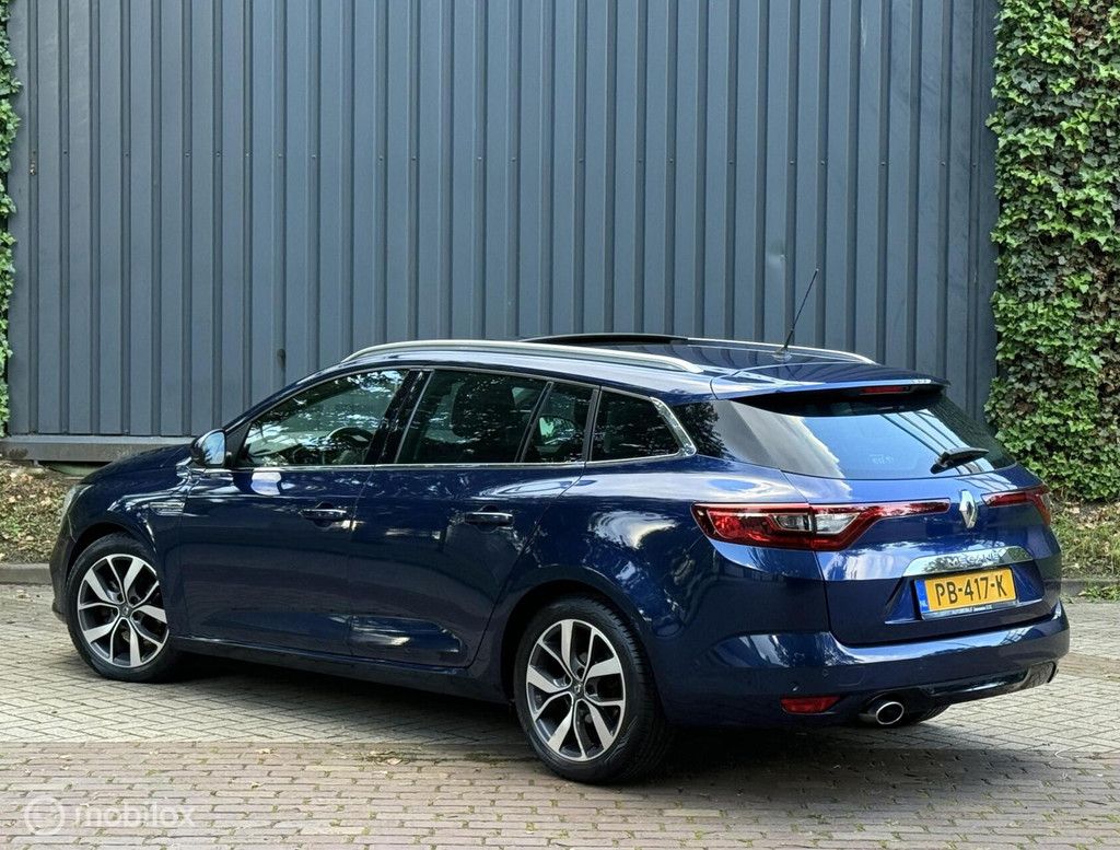 Renault Megane Estate 1.2 TCe Bose |Pano|Camera|Keyless|Nap