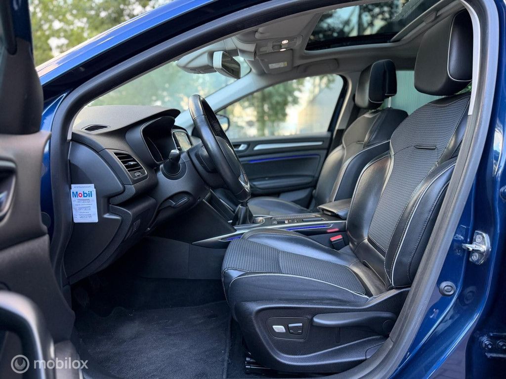 Renault Megane Estate 1.2 TCe Bose |Pano|Camera|Keyless|Nap