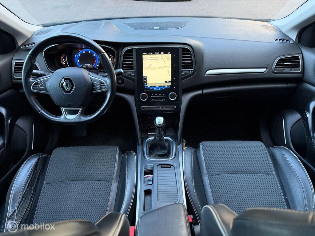 Renault Megane Estate 1.2 TCe Bose |Pano|Camera|Keyless|Nap