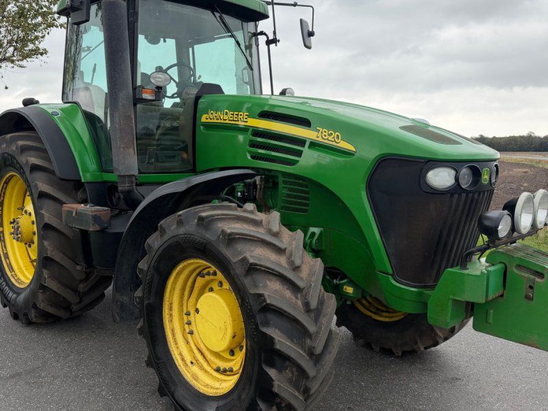 John Deere 7820 Fin brugt med Hitchkrog, TLS affjedret foraksel mm