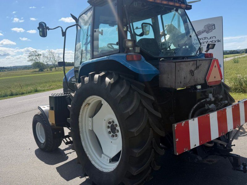 New Holland TS100 Fin TS100 med rabatklipper
