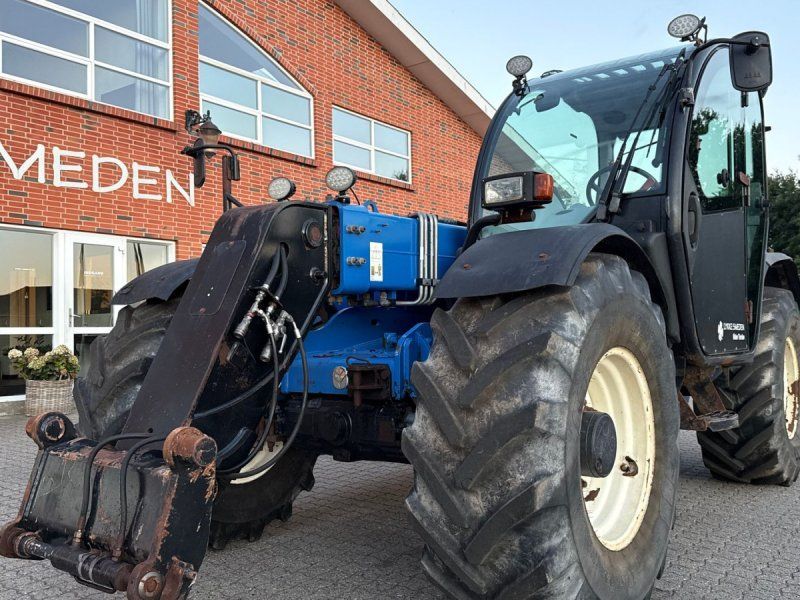 New Holland LM 7.35