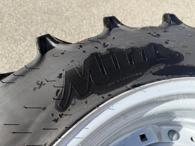 Mitas AC85 280/85 R28