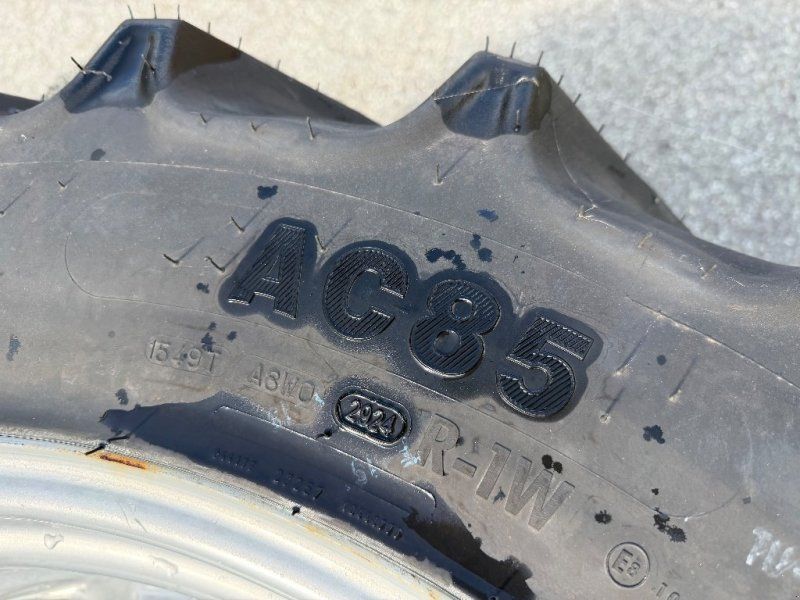 Mitas AC85 280/85 R28