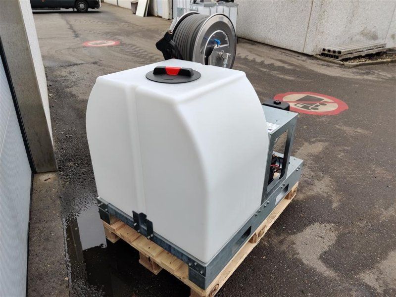 220/20-300 Honda 13hk el-start 50 meter slange med oprul