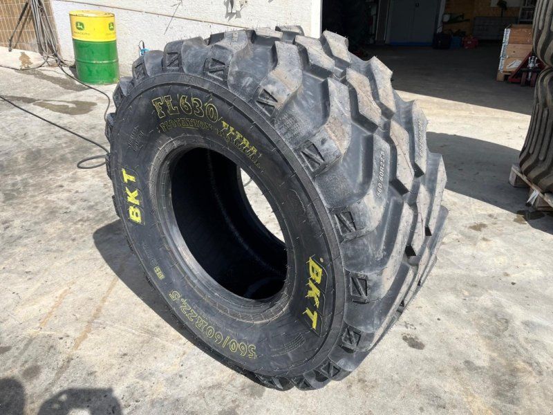 BKT 560/60 R22.5 FL 630 Ultra Flotation Radial