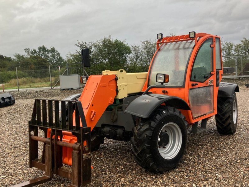JLG 307