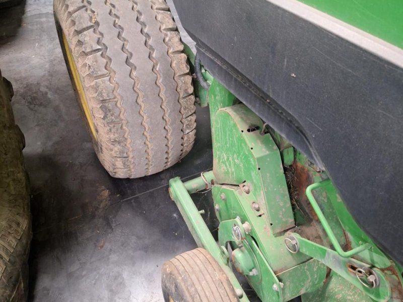 John Deere 592