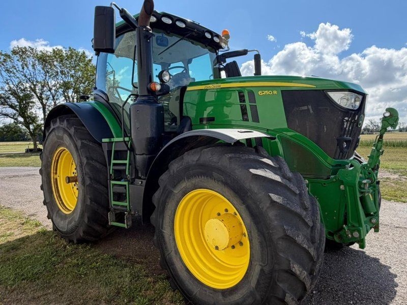 John Deere 6250R