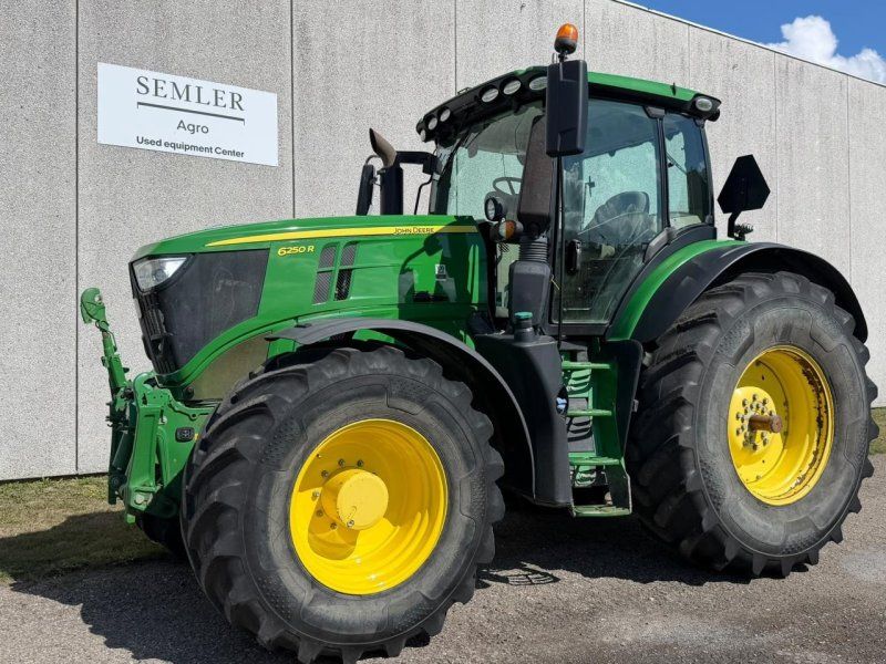 John Deere 6250R