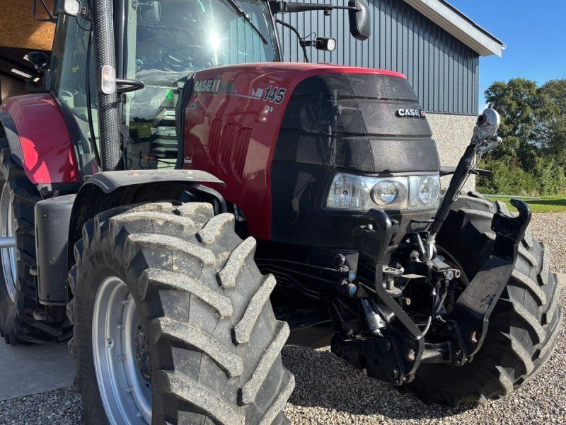Case IH Puma 145 CVX Frontlift og aff foraksel