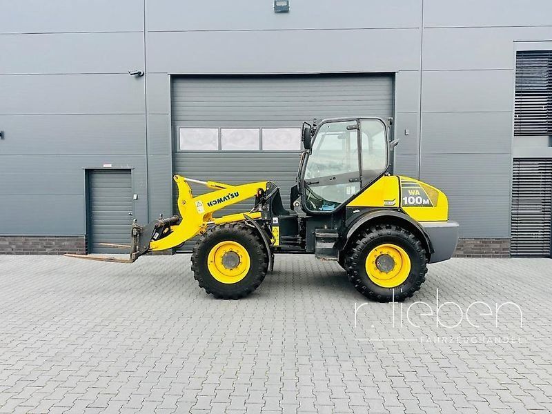 Komatsu WA 100M-5