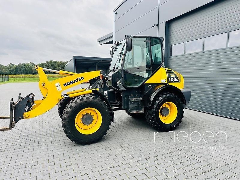 Komatsu WA 100M-5