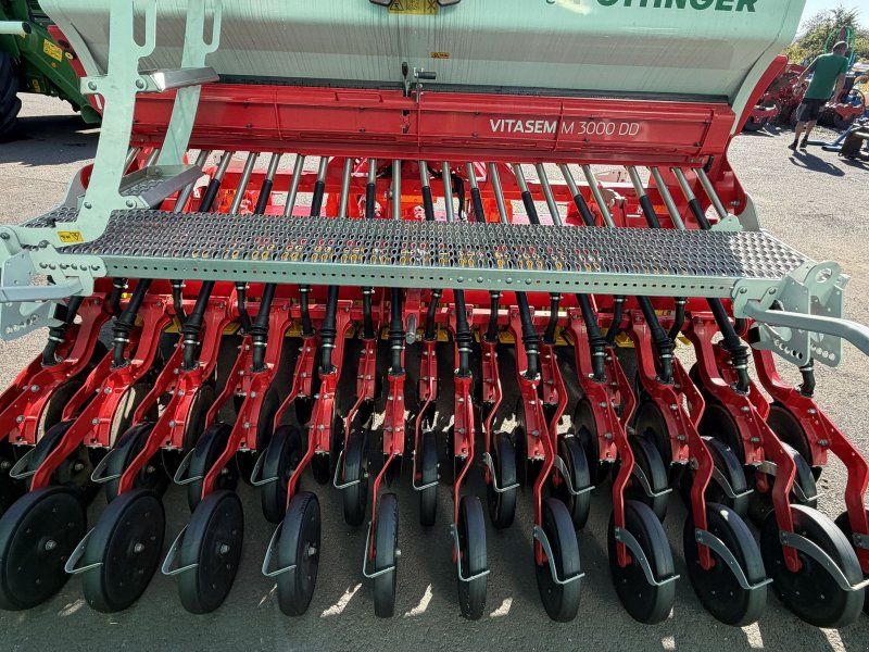 Pöttinger Lion 3030 mit Vitasem M 3000 DD