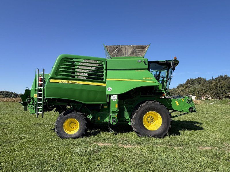 John Deere W660