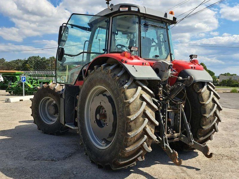 Massey Ferguson 7S210