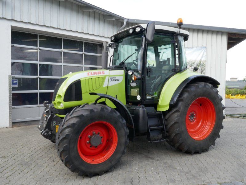Claas Arion 520 CIS
