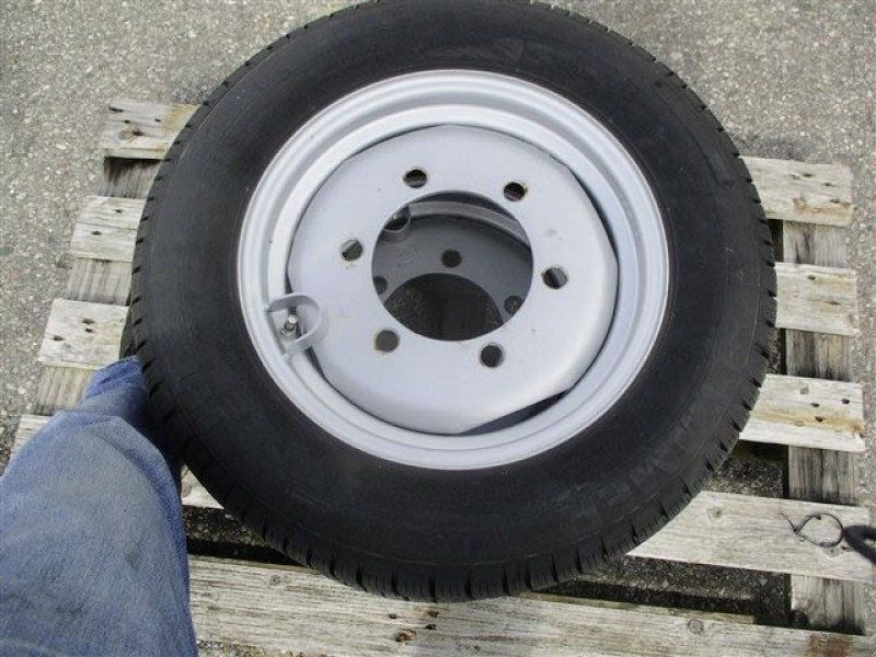 Reifen  195/65 R15   #369