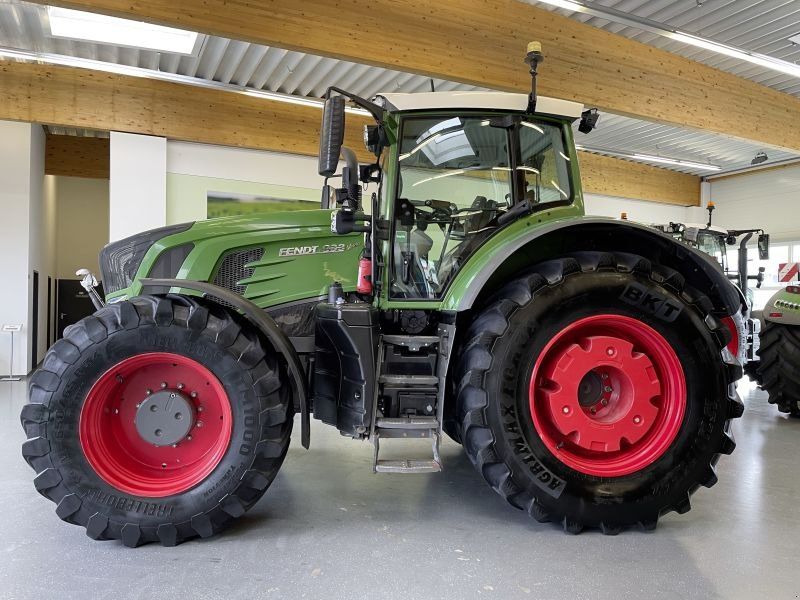 Fendt 933 VARIO S4 PROFI PLUS
