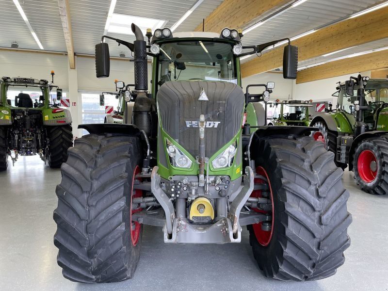 Fendt 933 VARIO S4 PROFI PLUS
